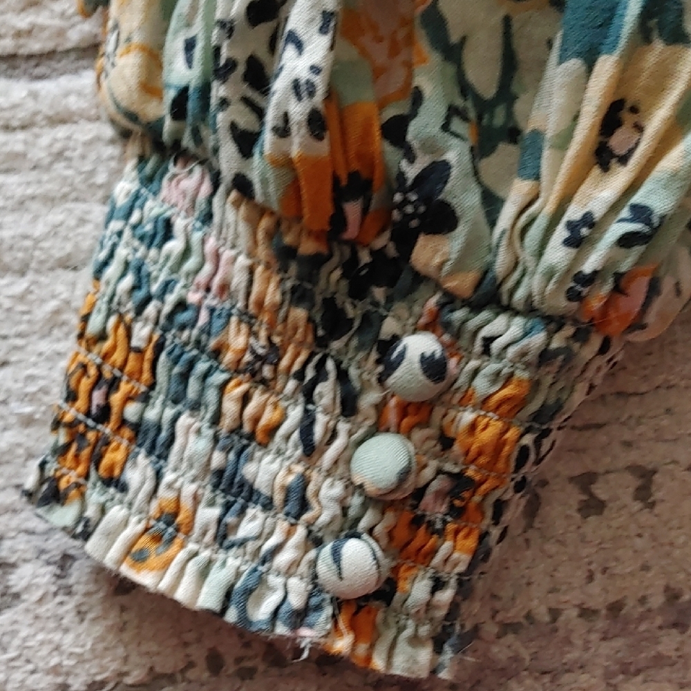 🍁2 For 20! AE Floral Cream Crop Blouse with Puff Sleeves - Picture 7 of 12